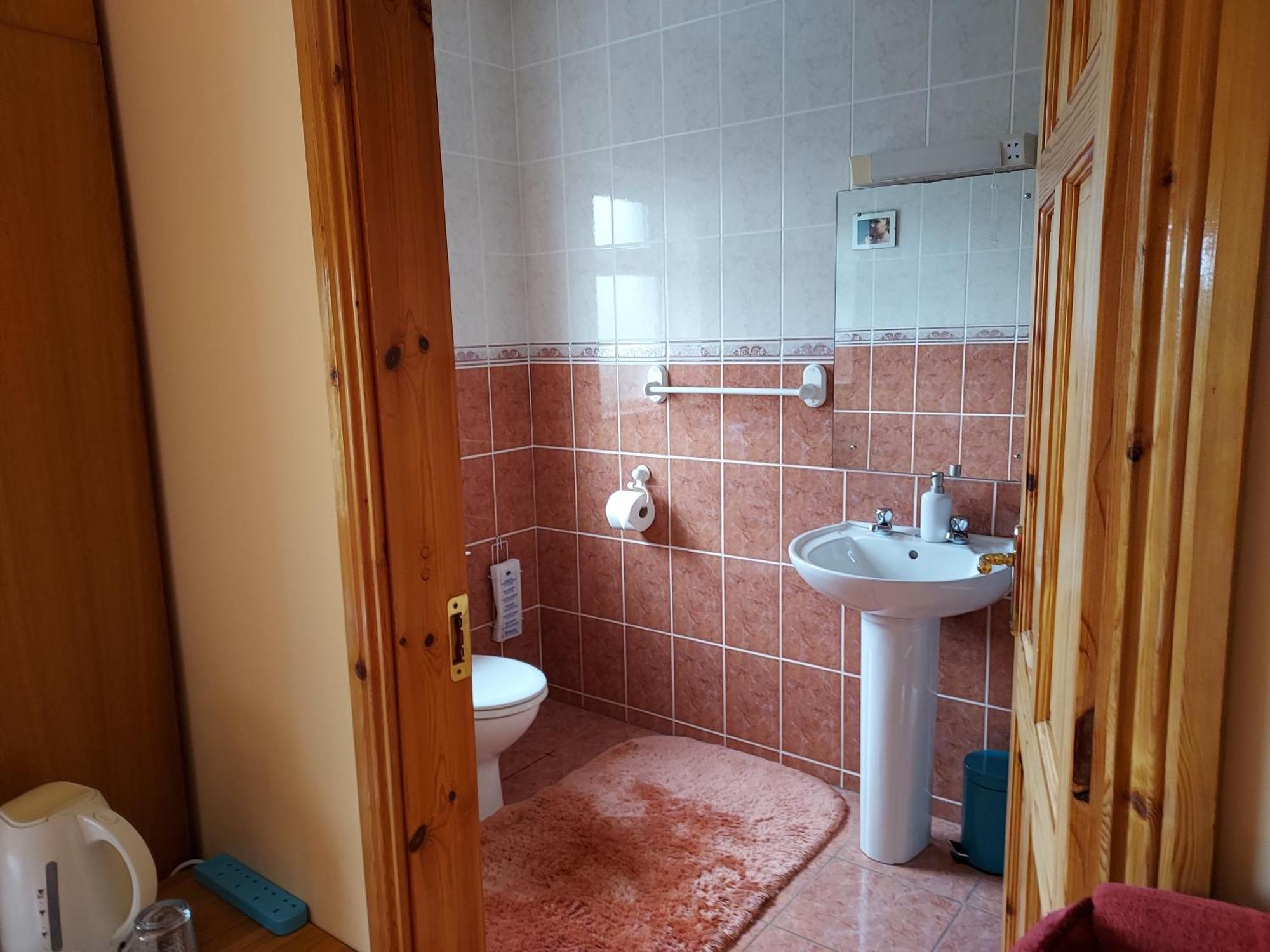 אוטרארד Tullaleagan Guesthouse מראה חיצוני תמונה